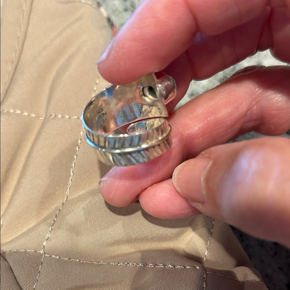 Chic Silver Ring With Turquoise Accent - image 2
